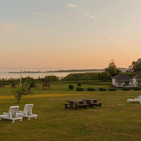 Motel Au Fleuve D'Argent Rivière-du-Loup Екстериор снимка