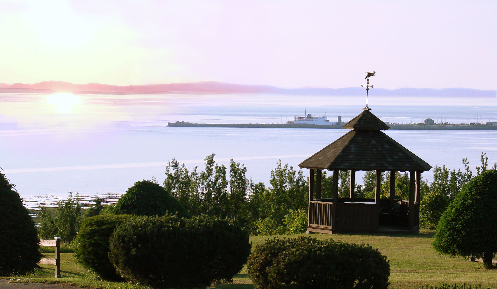 Motel Au Fleuve D'Argent Rivière-du-Loup Екстериор снимка
