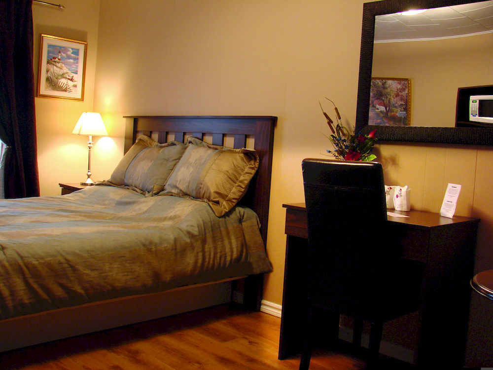 Motel Au Fleuve D'Argent Rivière-du-Loup Екстериор снимка
