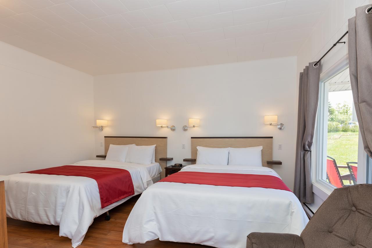 Motel Au Fleuve D'Argent Rivière-du-Loup Екстериор снимка