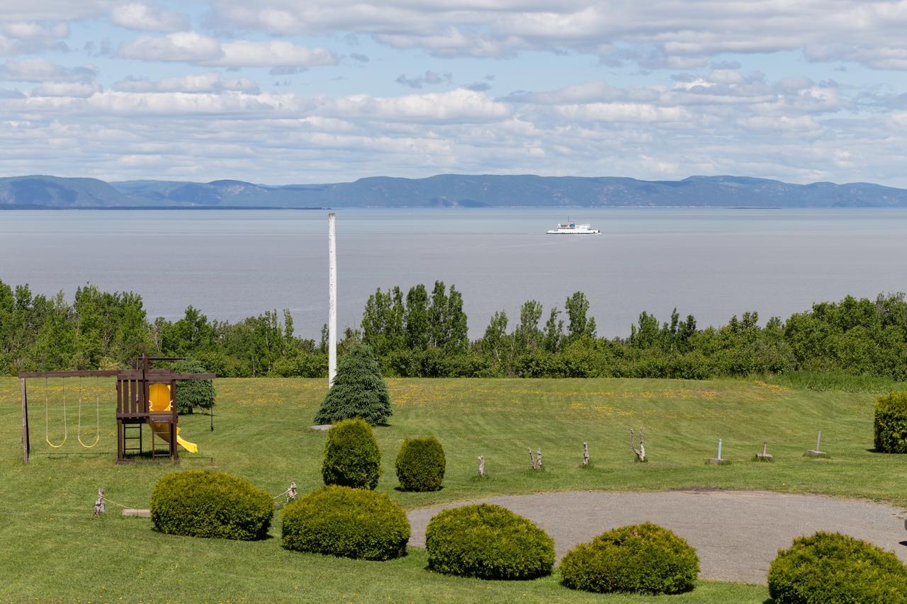 Motel Au Fleuve D'Argent Rivière-du-Loup Екстериор снимка