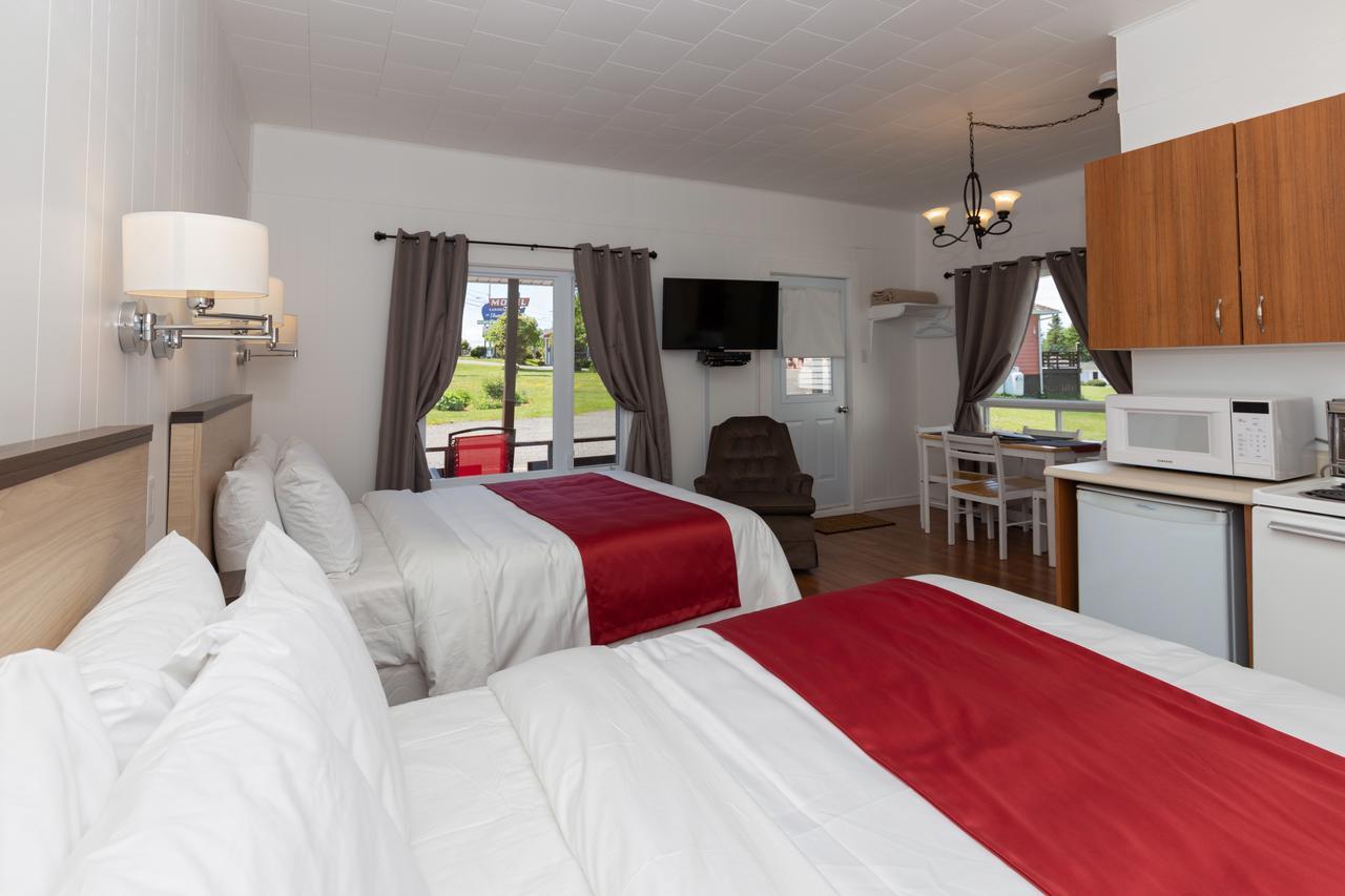 Motel Au Fleuve D'Argent Rivière-du-Loup Екстериор снимка